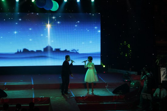 Thiên Bảo - Kim Nguyên với bài hát "Mary Hạ Sinh Bé Trai"